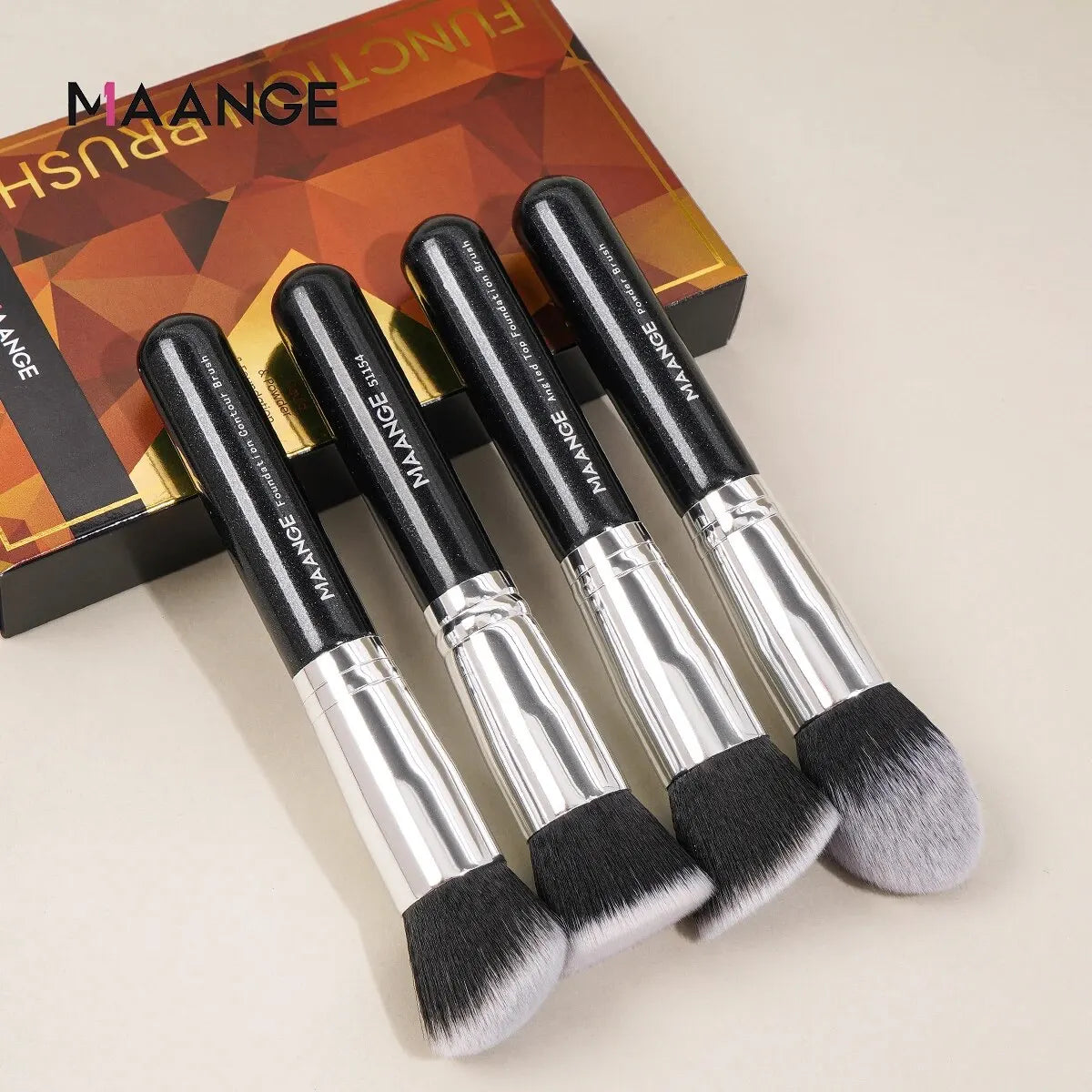 Pinceaux de Maquillage Signature 4 Pièces – Précision Professionnelle & Finition Haute Définition ✨
