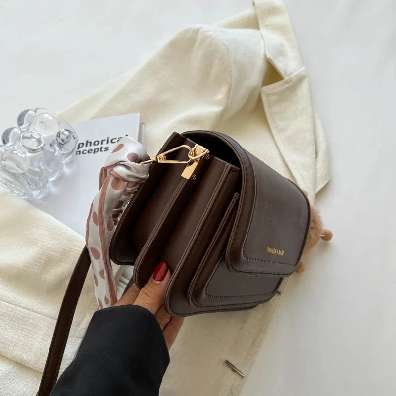 Sac Maison Élégance – Sac à Main Structuré avec Foulard Signature