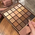 ✨ Palette de Maquillage 25 Couleurs Nude Luxe – Longue Tenue & Pigmentation Intense