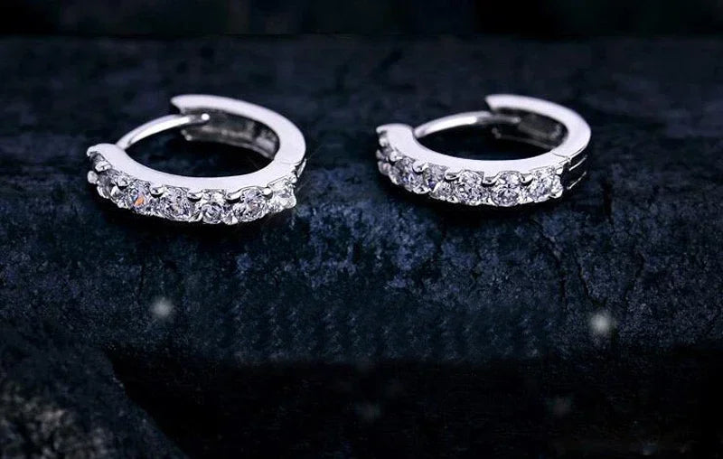 Créoles Signature en Argent Sterling 925 – Zircons Étincelants 10 mm