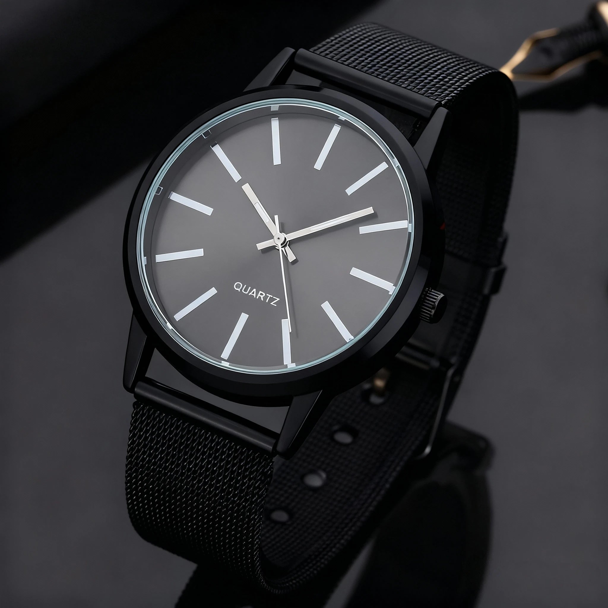 Montre Femme Chic en Acier Inoxydable – Élégance Minimaliste au Quotidien