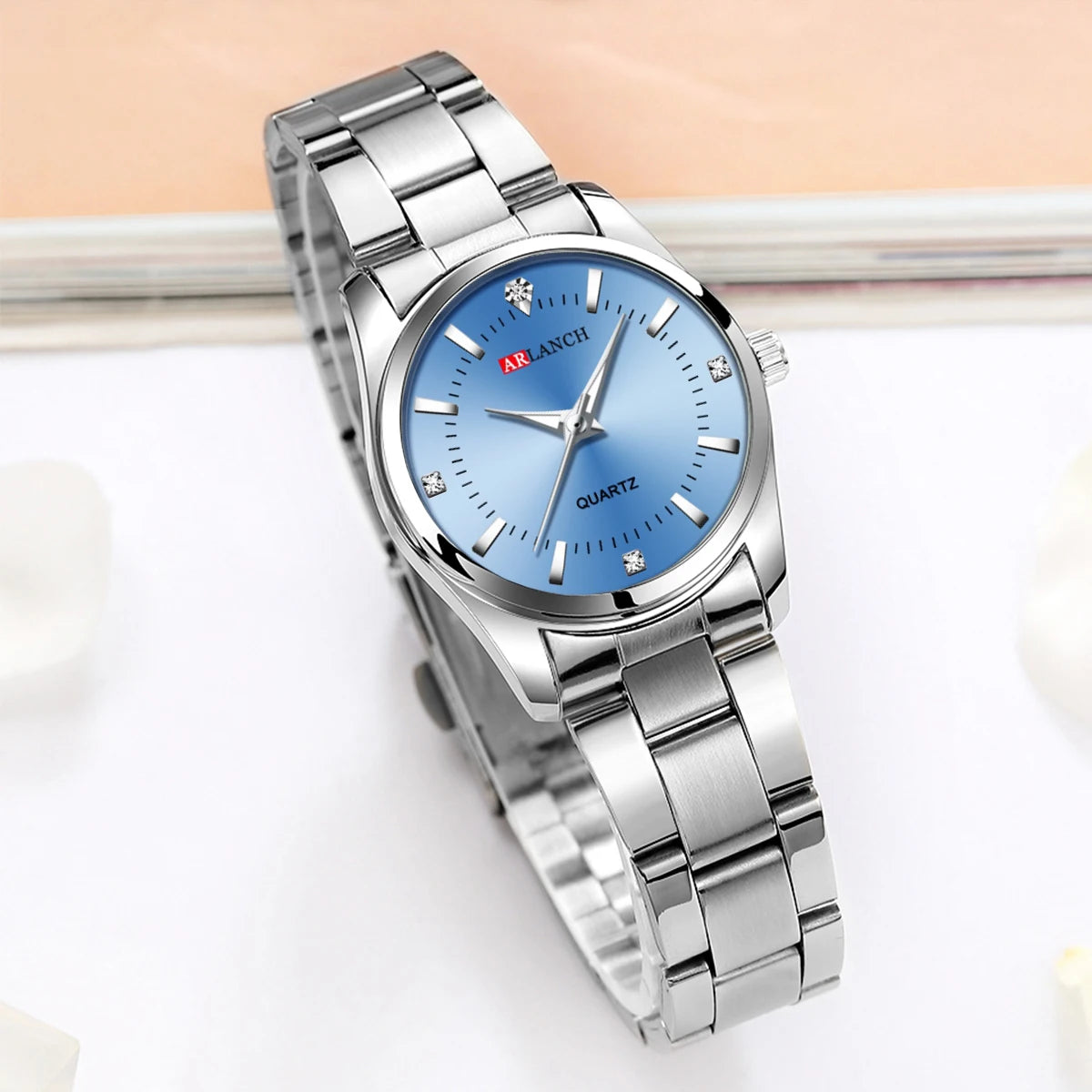 Montre Femme Héritage – Élégance Contemporaine en Acier Inoxydable