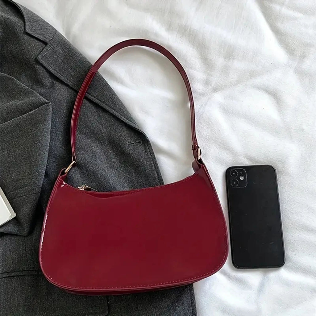 Sac à Main Verni Rouge – Élégance Rétro pour Femme