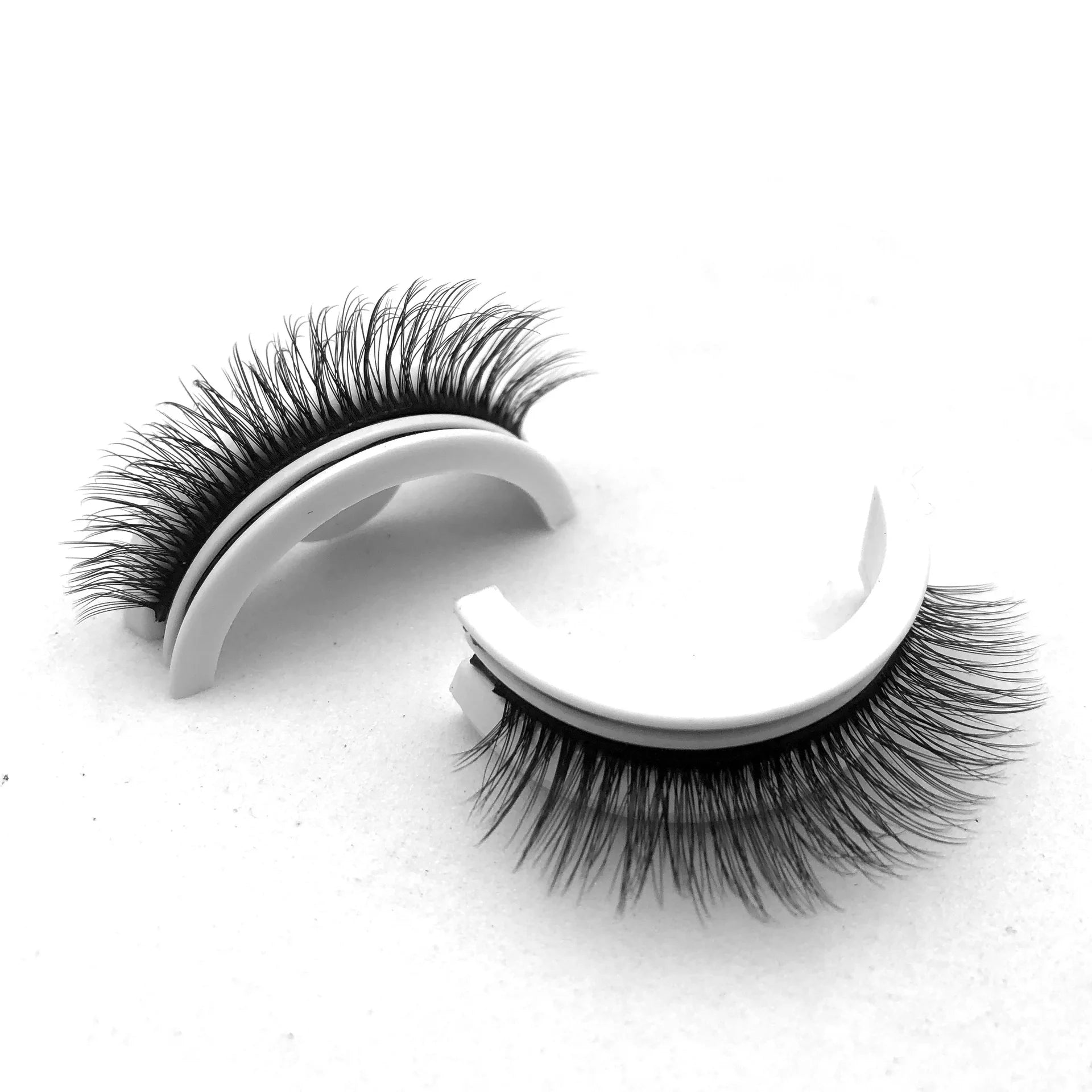 ✨ Faux Cils Magnétiques & Auto-Adhésifs 3D – Regard Intense en 3 Secondes