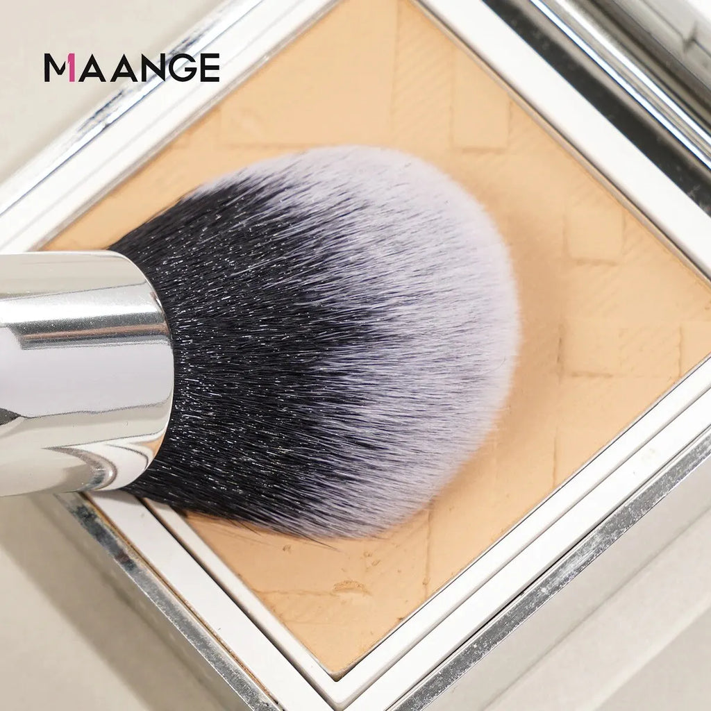 Pinceaux de Maquillage Signature 4 Pièces – Précision Professionnelle & Finition Haute Définition ✨