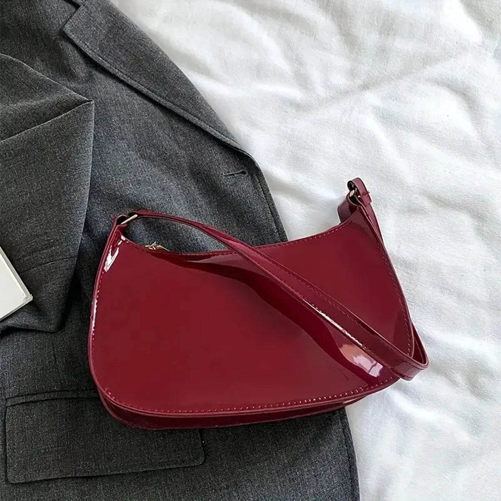 Sac à Main Verni Rouge – Élégance Rétro pour Femme