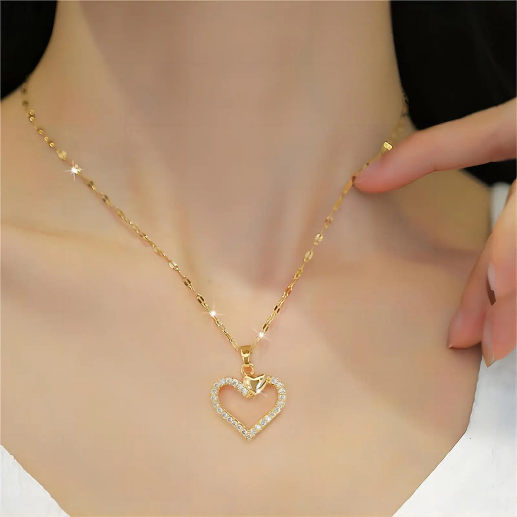 Collier Signature Cœur – Éclat Doré