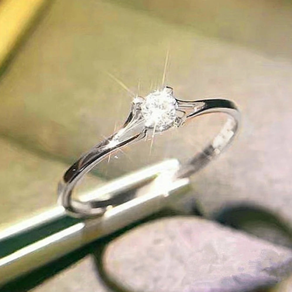 Bague Signature – Solitaire en Zircone Cubique