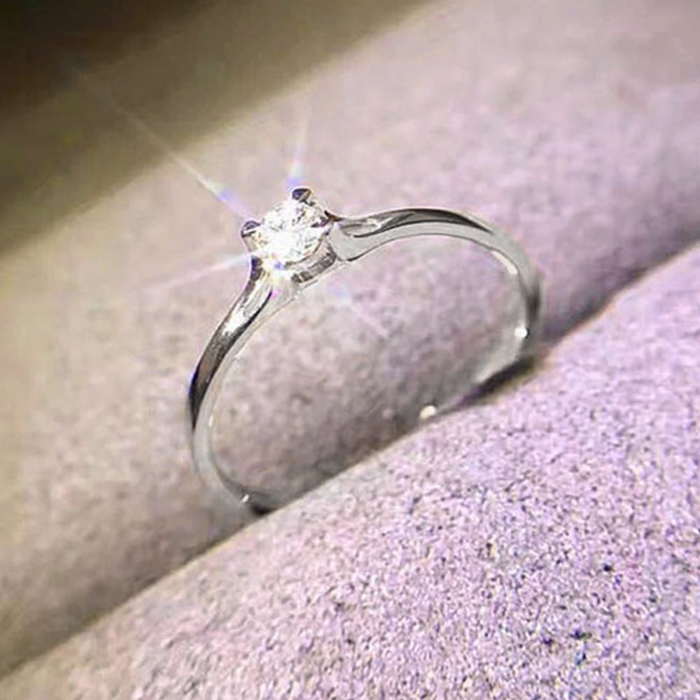 Bague Signature – Solitaire en Zircone Cubique