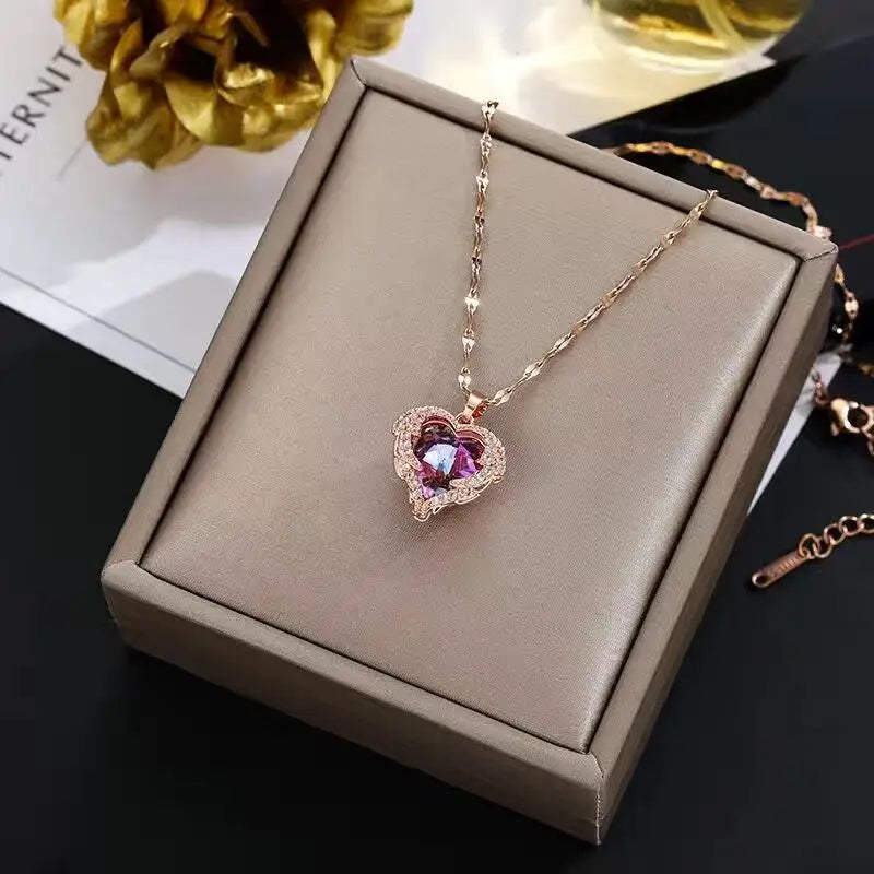 Collier Élégance Cœur – Cristal Multicolore Doré