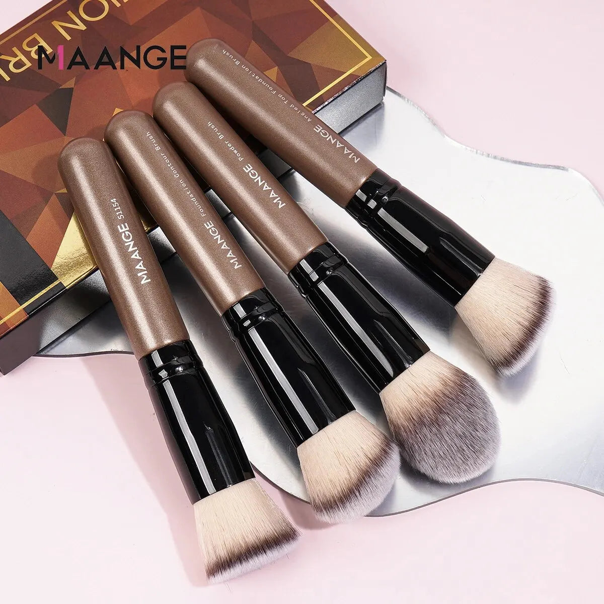 Pinceaux de Maquillage Signature 4 Pièces – Précision Professionnelle & Finition Haute Définition ✨