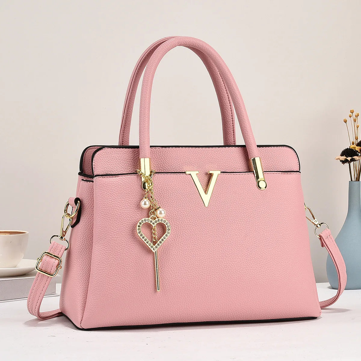 Sac à Main Femme Héritage – L’Art du Raffinement