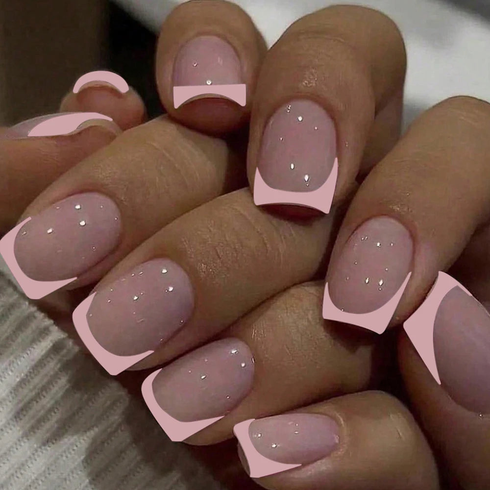 Kit de 24 Faux Ongles French-Manucure élégante en quelque minute