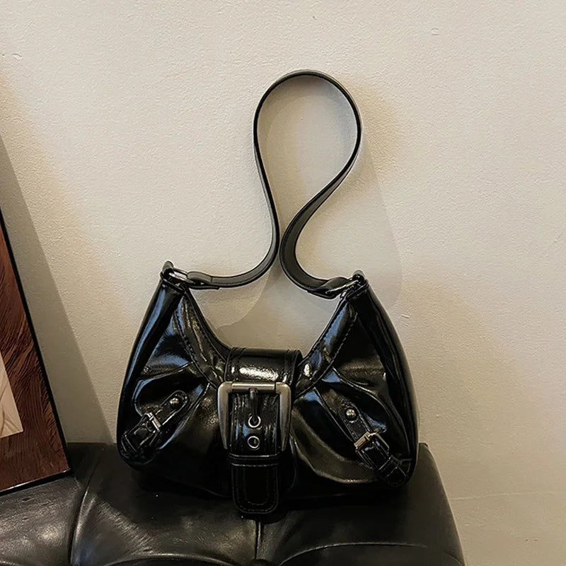 Sac Héritage – Sac à Main Plissé à Boucles Signature