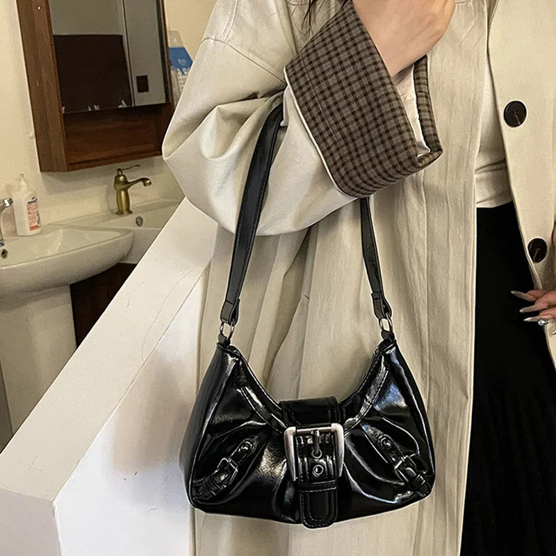 Sac Héritage – Sac à Main Plissé à Boucles Signature