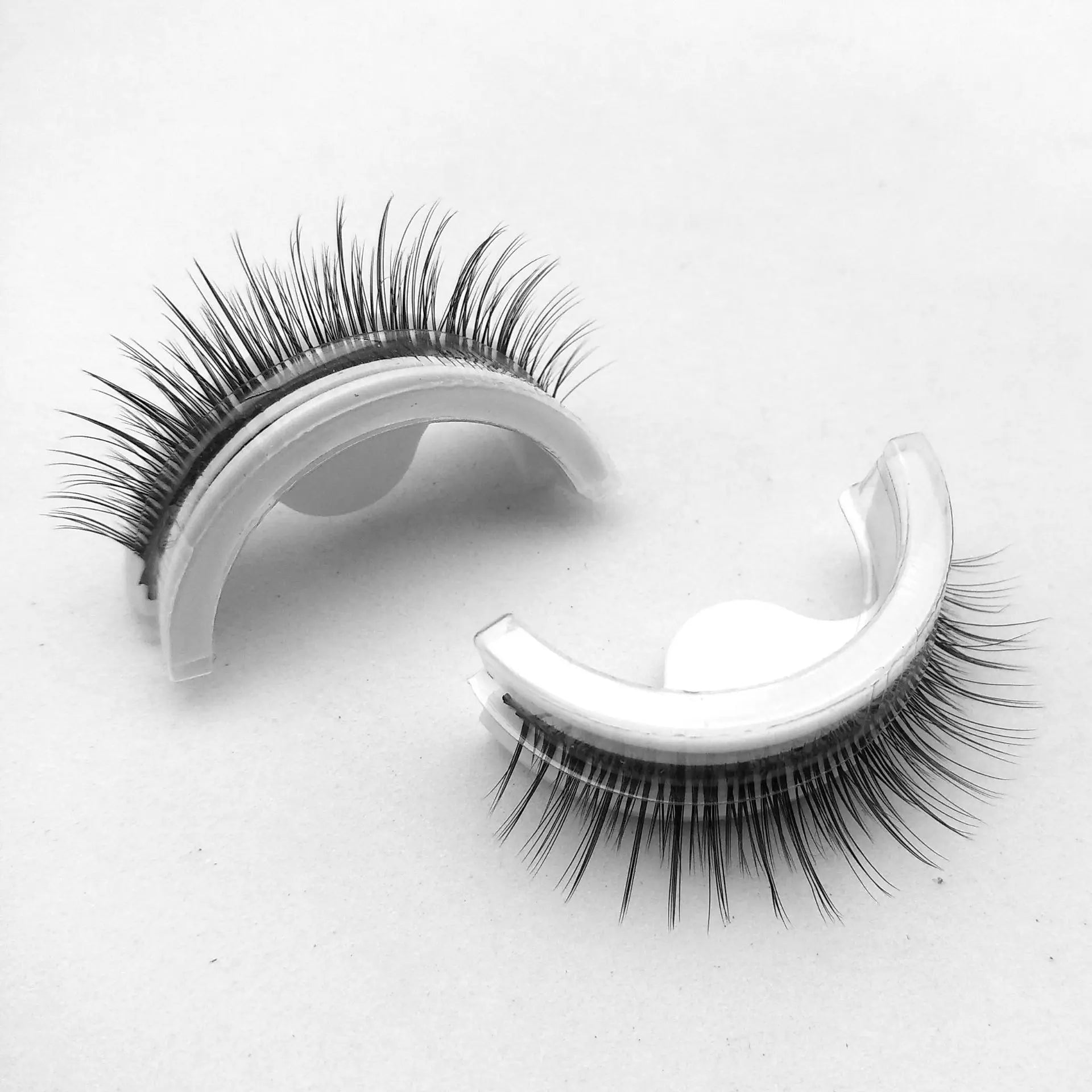 ✨ Faux Cils Magnétiques & Auto-Adhésifs 3D – Regard Intense en 3 Secondes