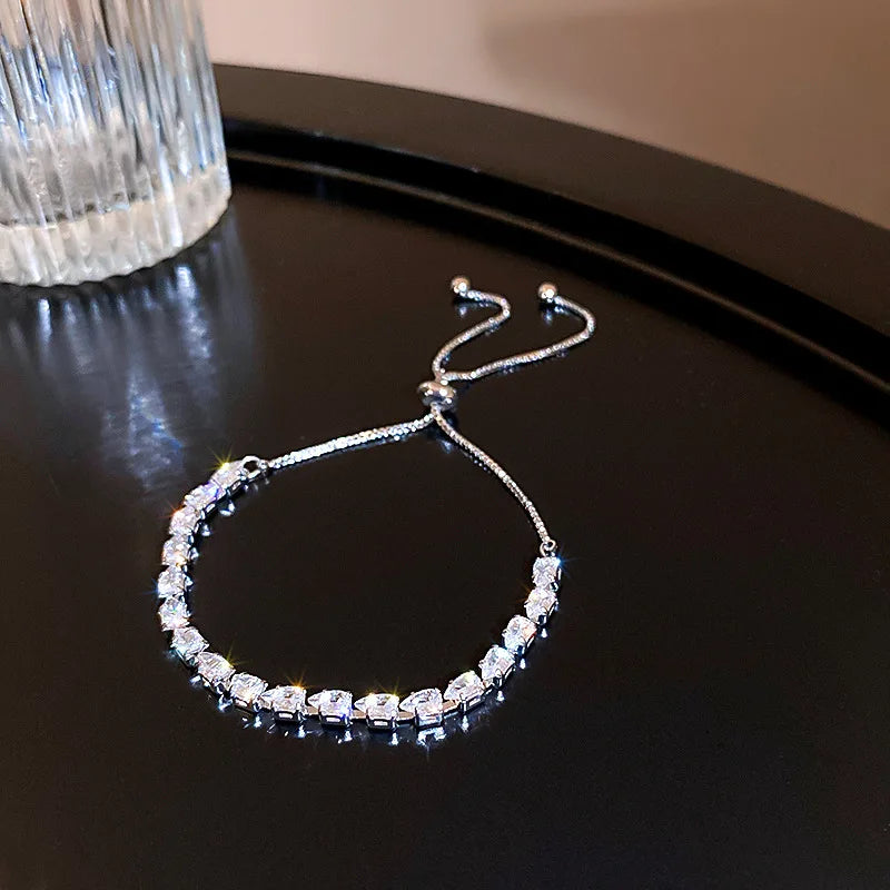 Bracelet Signature Ondulé en Cristal