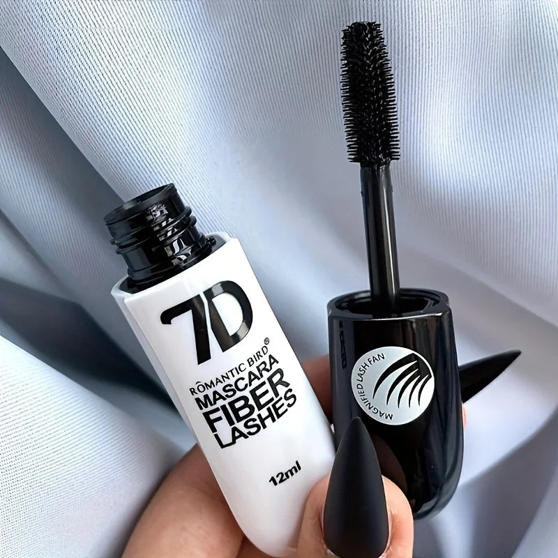 Mascara Fibre 9D – Regard Intense Longue Tenue